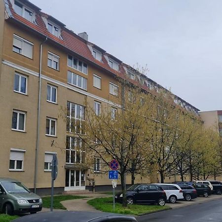 YBS Apartman Apartment Zalaegerszeg Bagian luar foto