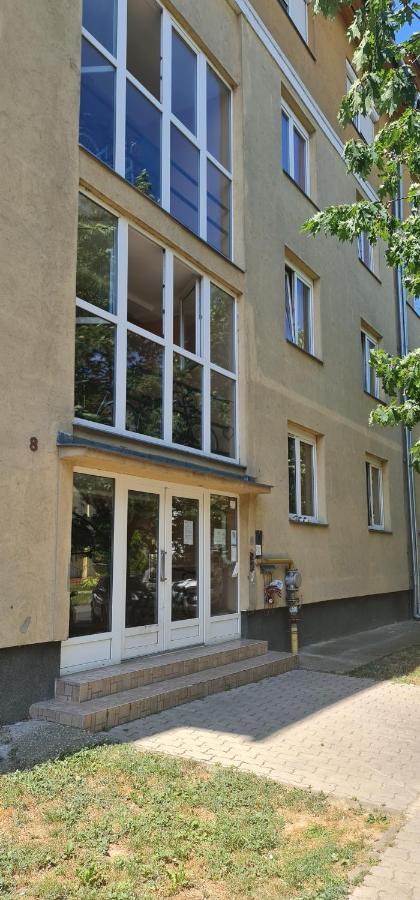 YBS Apartman Apartment Zalaegerszeg Bagian luar foto